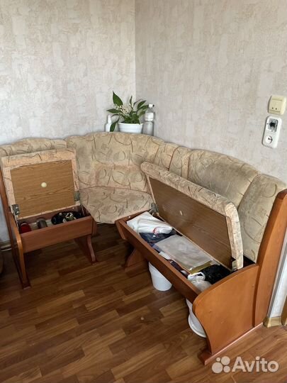 Кухонный угловой диван