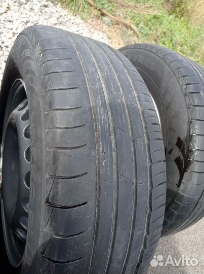 Nokian Tyres Hakka Blue 3 SUV 215/65 R16 102V