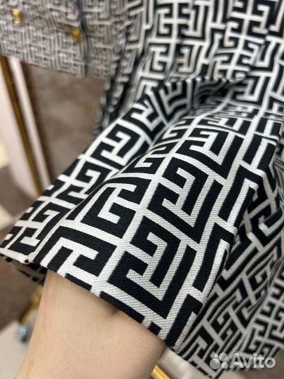 Fendi костюм с юбкой