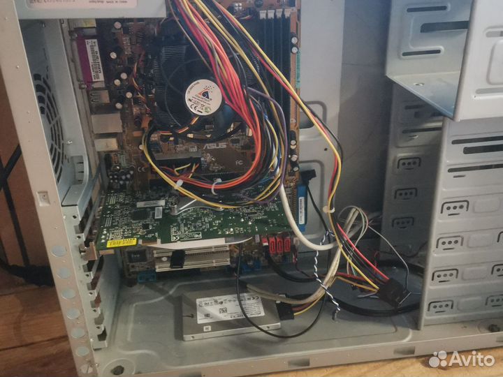 Системный блок с моником