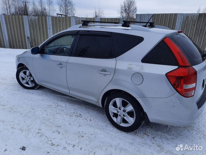 Kia Ceed 1.6 AT, 2011, 208 000 км