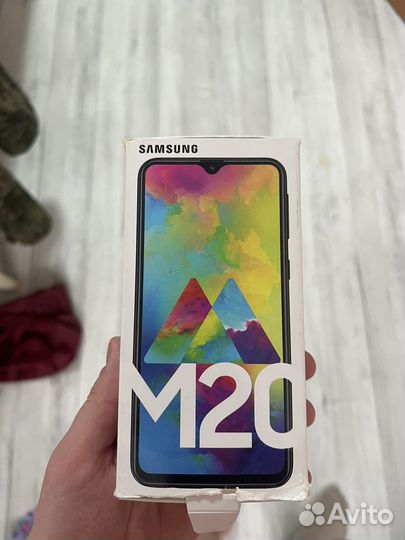 Samsung Galaxy M20, 3/32 ГБ