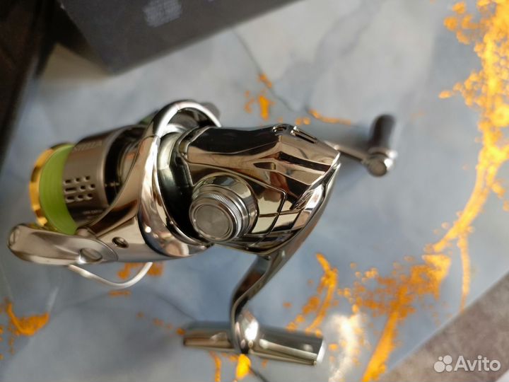 Катушка shimano 18 Stella 1000