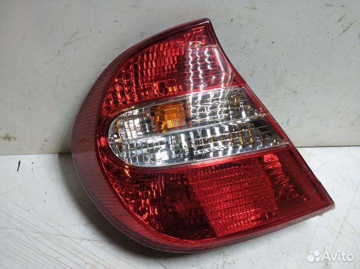 Фонарь задний левый Toyota Camry XV30 2001-2004