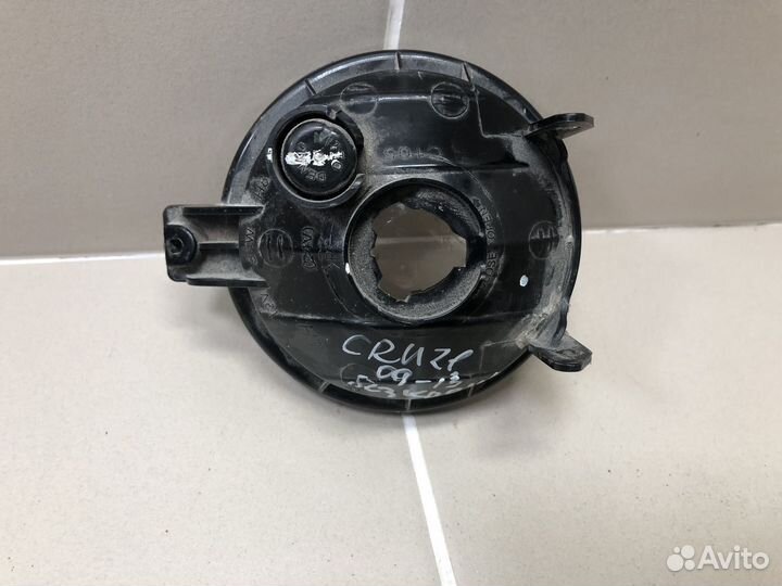 Фара противотуманная левая Chevrolet Cruze 2009-20