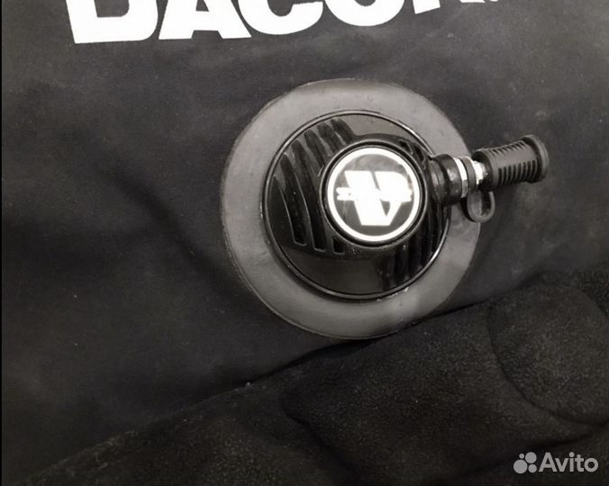 Сухой гидрокостюм для дайвинга