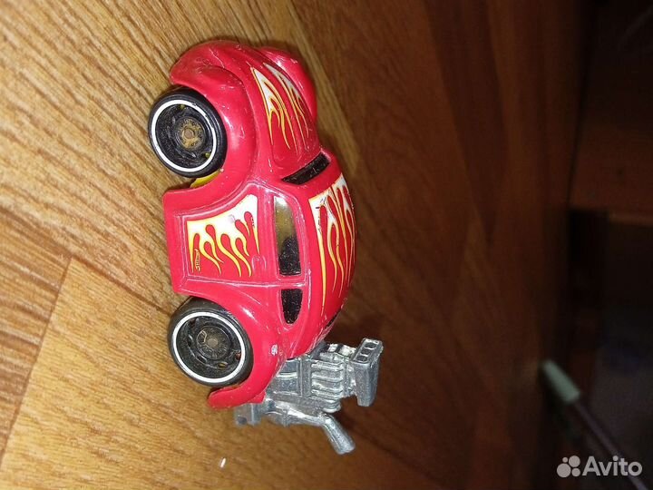 Машинки хотвилсв наличии8 и ещё 4 других