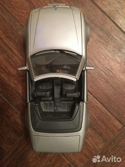 Модель Mercedes-Benz 500SL R129(1989г.)