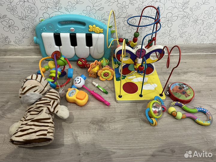 Детские игрушки, погремушки