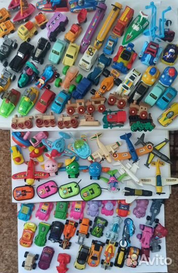 Киндер игрушки транспорт машинки самолёты поезда