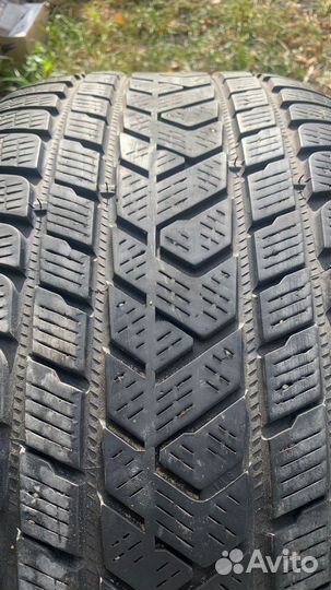 Pirelli Scorpion Winter 285/40 R20