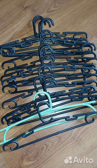 Вешалка для детской и взрослой одежды