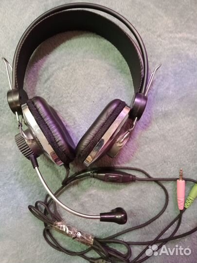 Наушники проводные накладные