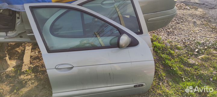 Двери Renault megane 1