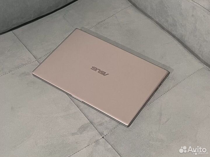 Ультрабук Asus для учебы работы шустрый
