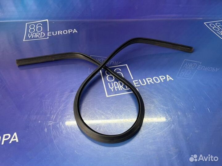 Уплотнитель капота Bmw X5 F15 N55B30A 2015