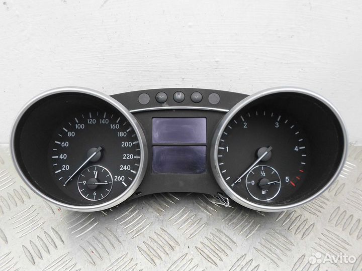 Панель для mercedes-benz ML-Class (W164)