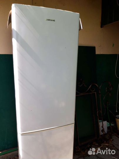 Холодильник бу