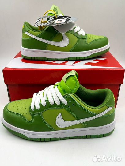 Nike Dunk Low Chlorophyll