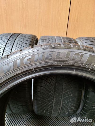 Michelin Pilot Alpin 5 SUV 275/40 R21 и 305/35 R21 107V