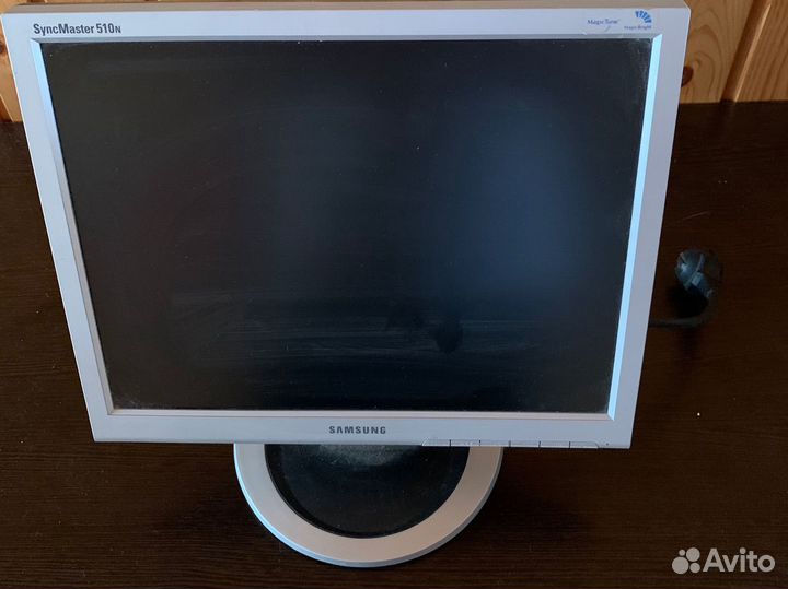 Монитор Samsung SyncMaster 510N