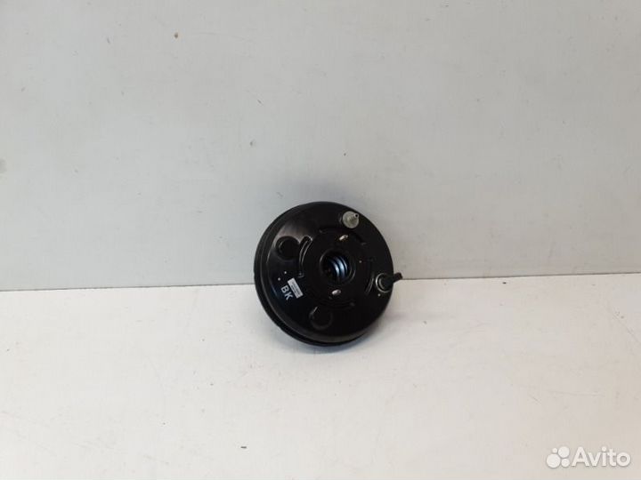 Вакуумный усилитель Toyota Hilux 8 2016