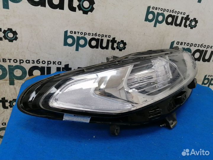 Фара галоген правая DS73-13W029-AE Ford Mondeo
