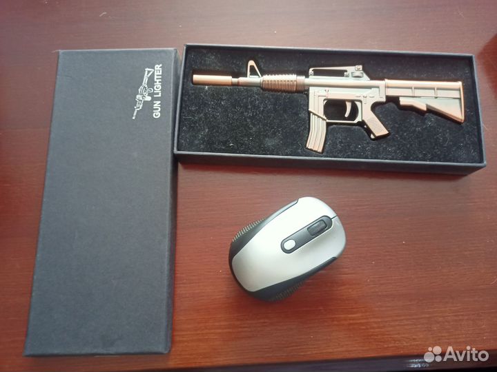 Зажигалка в виде автомата газовая