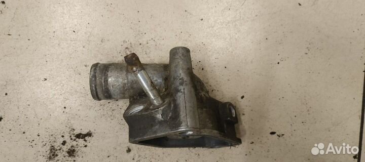 Корпус термостата Opel Vectra