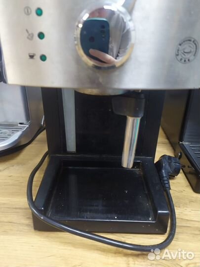 Кофеварка Saeco HD8325