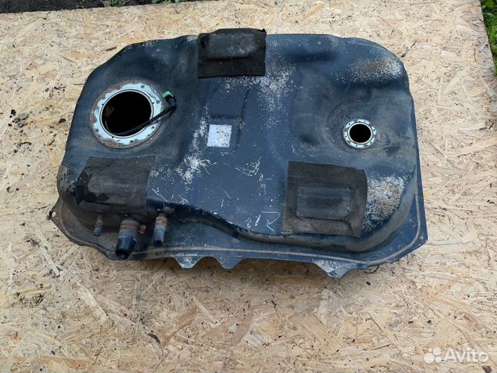 Топливный бак Mazda Cx-7