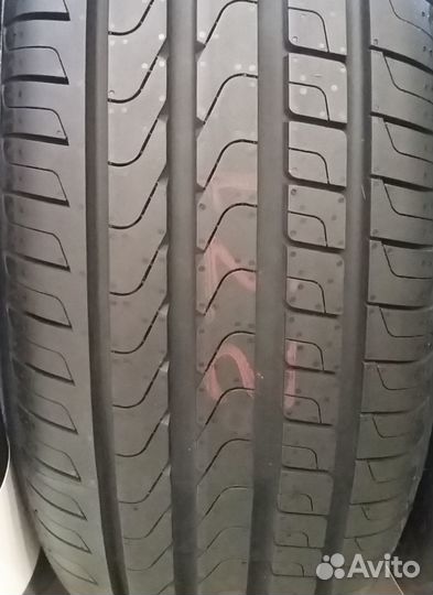 Pirelli Cinturato P7 215/55 R17 94V