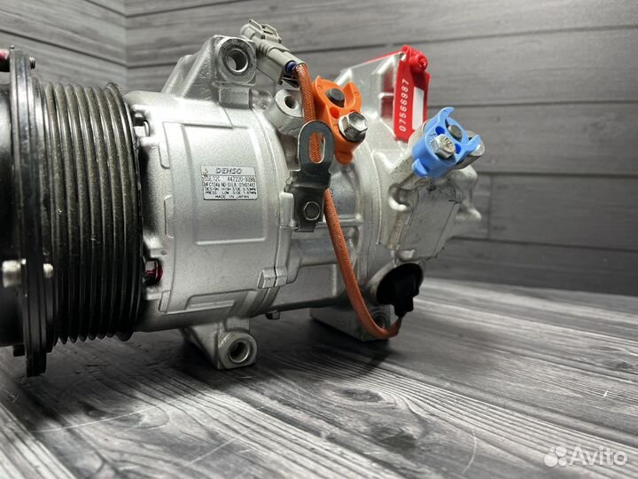 Компрессор кондиционера Toyota Avensis (03-09)