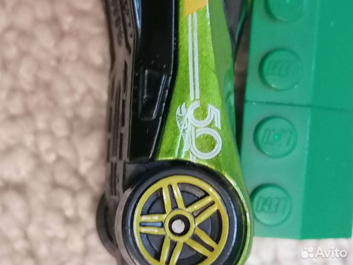 Машинка хотвилс