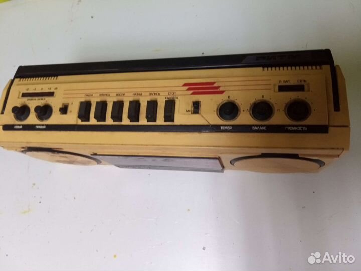 Кассетный магнитофон Ритм 303. Соната 216