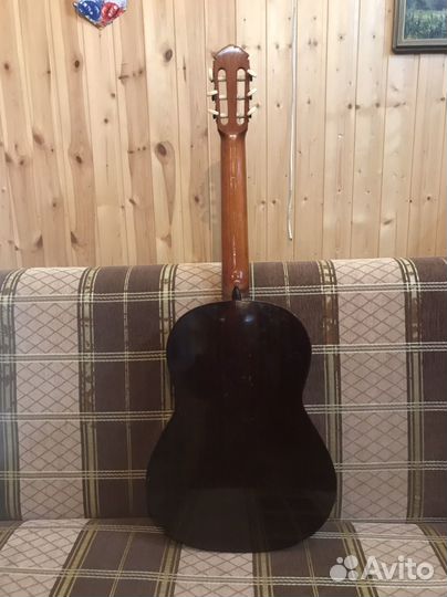 Классическая гитара yamaha