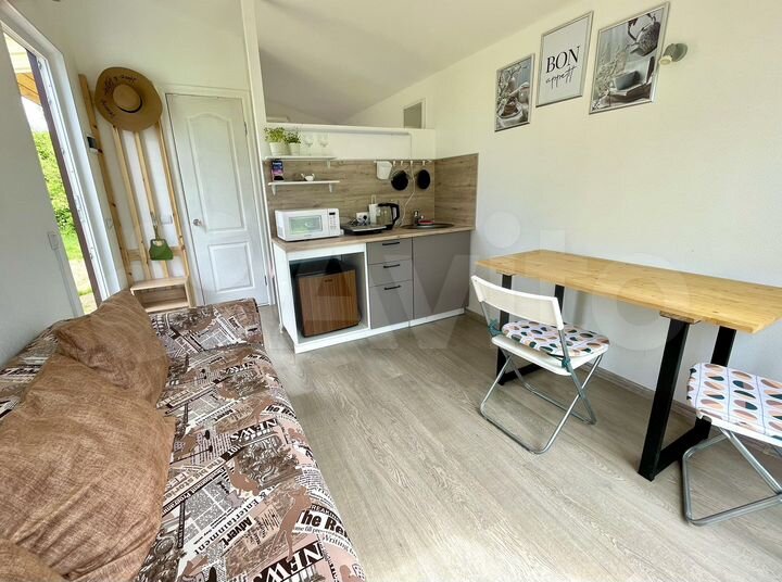 Дом 18 м² на участке 10 сот.