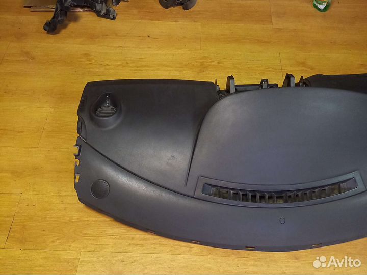 Торпедо на renault scenic2