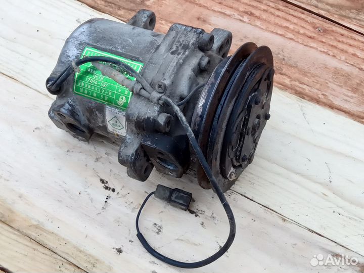 Компрессор кондиционера BYD Flyer