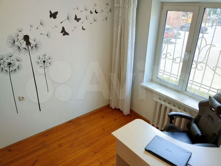 4-к. квартира, 87 м², 1/10 эт.