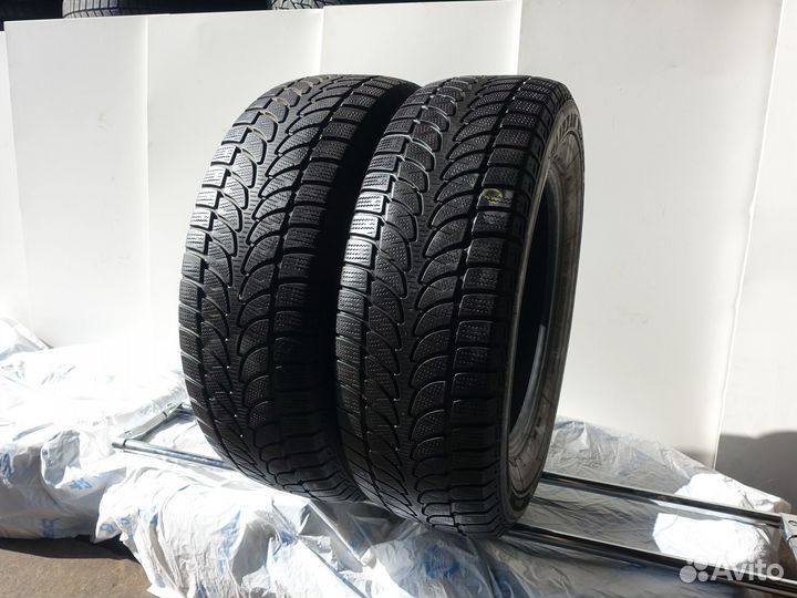 Bridgestone Blizzak LM-80 Evo 215/70 R16
