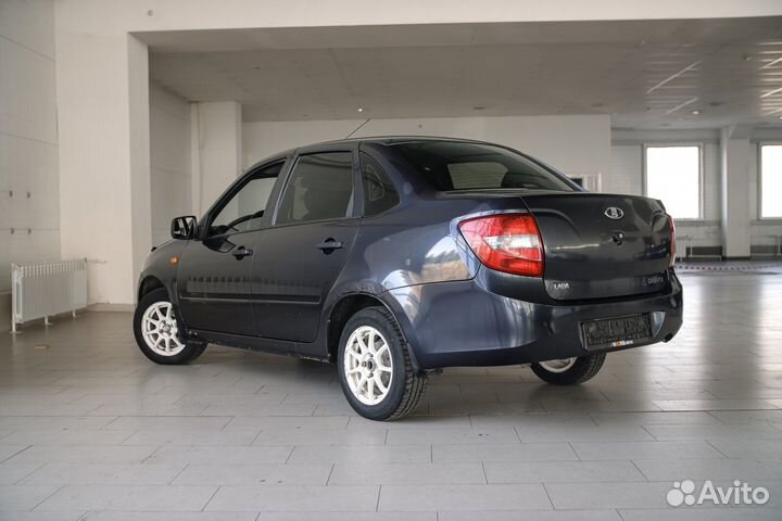 LADA Granta 1.6 МТ, 2014, 130 010 км