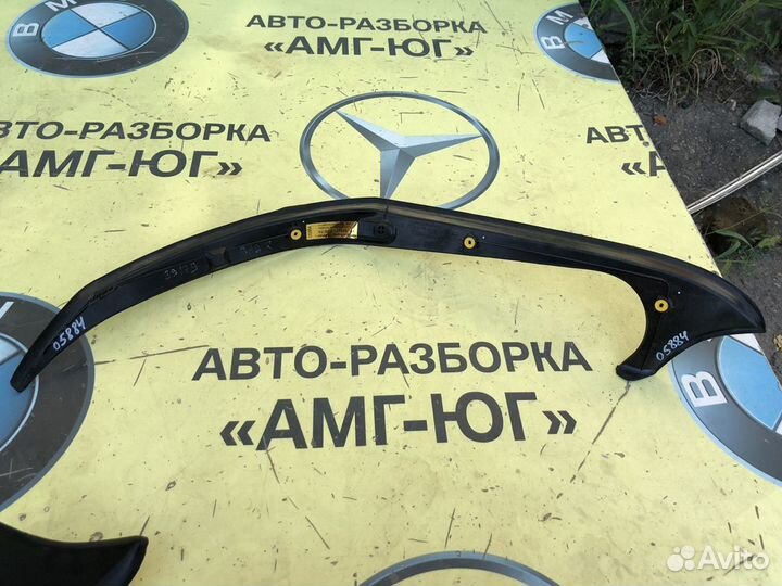 Mercedes W213 E-class водосток двери багажника R