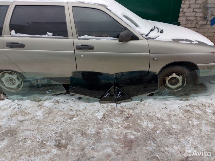 Стекло двери Mazda 6 GG