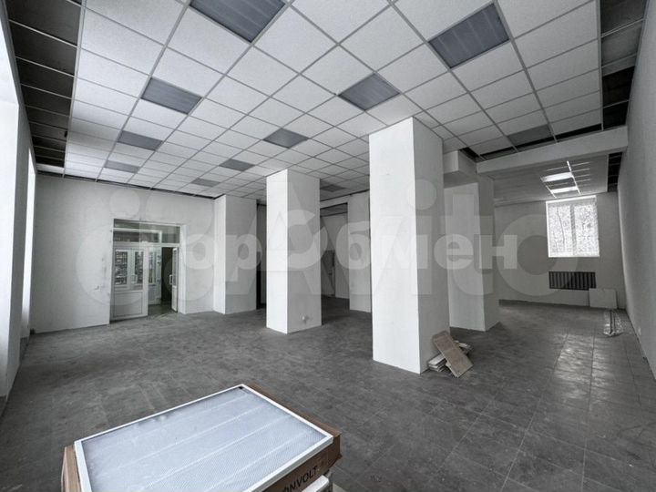 Сдам торговое помещение, 132.9 м²