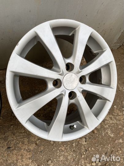 Литые диски R15 4x100 (dia 60.1)