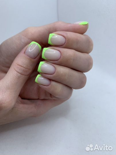 Маникюр Педикюр