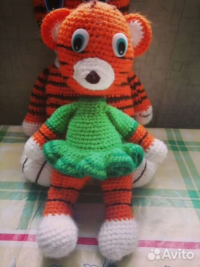 Тигр вязаная игрушка ручной работы