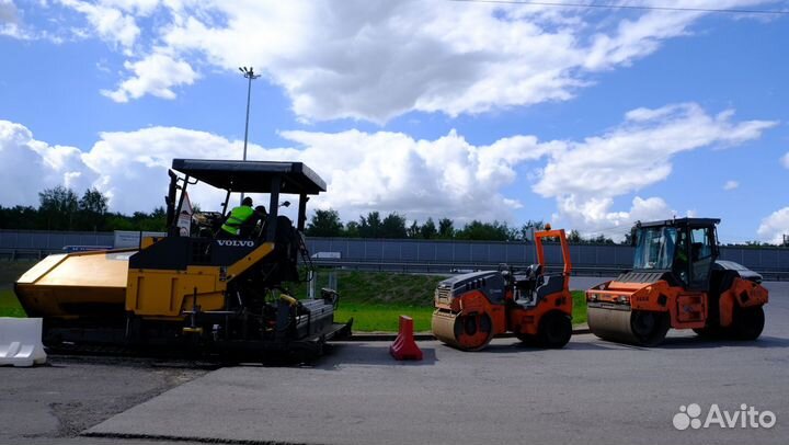 Аренда асфальтоукладчика и катка в Истре