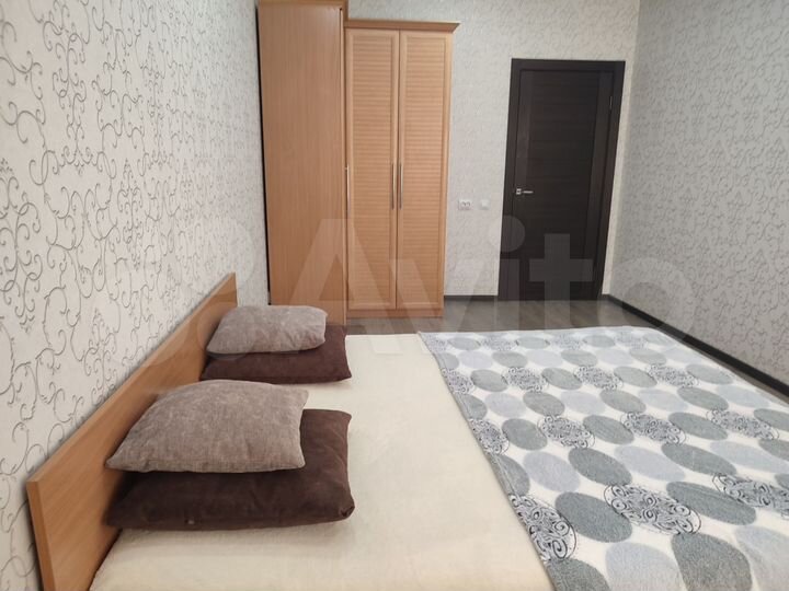 2-к. квартира, 83 м², 10/12 эт.